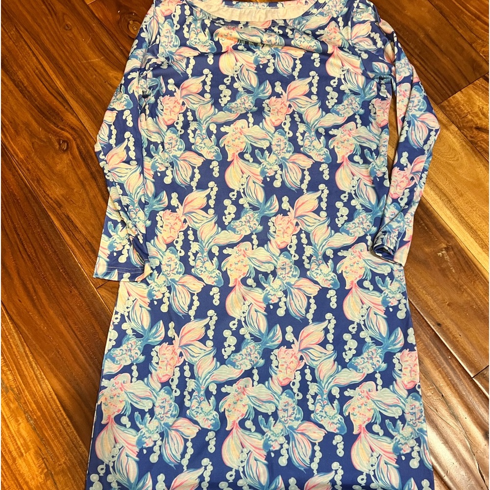 Women’s preppy design colorful dress. Size small
